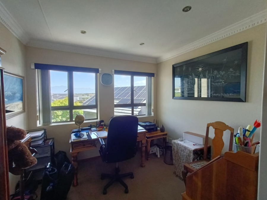 3 Bedroom Property for Sale in Oubaai Western Cape